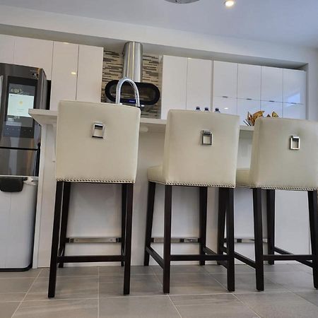 5 Star Home Ottawa Exteriér fotografie